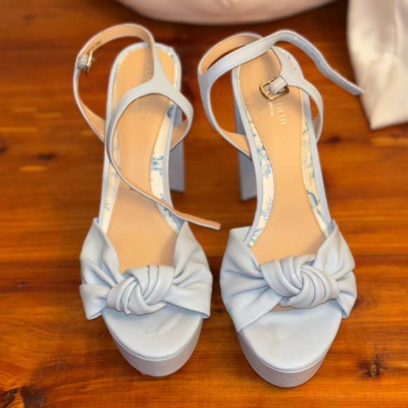 ANTONIO MELANI Shoes - Antonio Melani Born on the 5th Heels